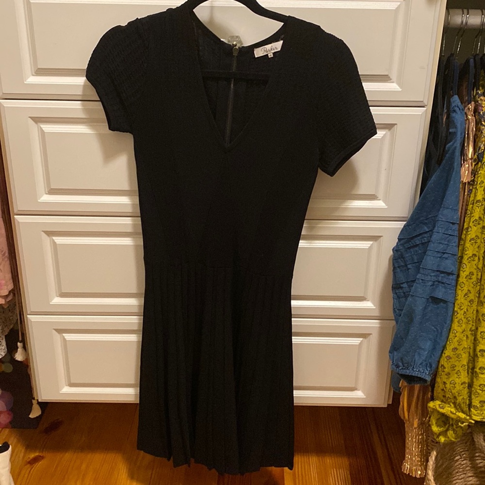 New Parker stretch short sleeve dress